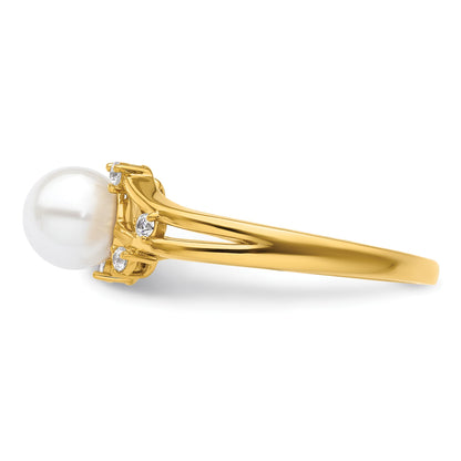 14K Polished 1/10 carat Diamond and White Freshwater Cultured Pearl Size 7 Ring