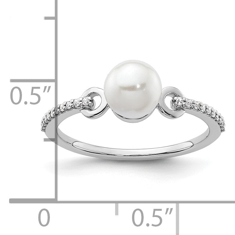 14K White Gold Polished White Freshwater Cultured Pearl and 1/15 carat Diamond Fashion Ring