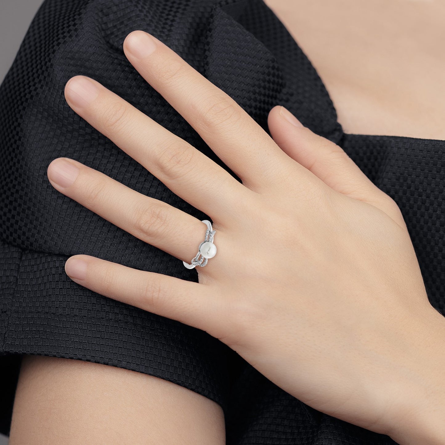 14K White Gold Polished 1/10 carat Diamond and White Freshwater Cultured Pearl Size 7 Ring