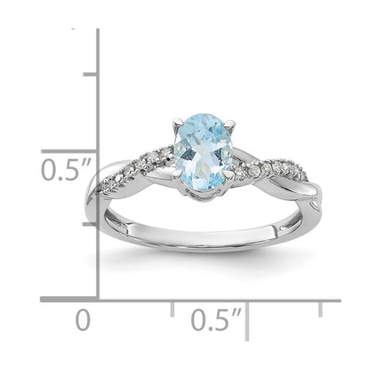 14K White Gold Oval Aquamarine and Diamond Ring