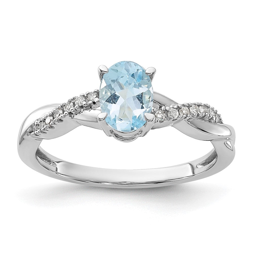 14K White Gold Oval Aquamarine and Diamond Ring