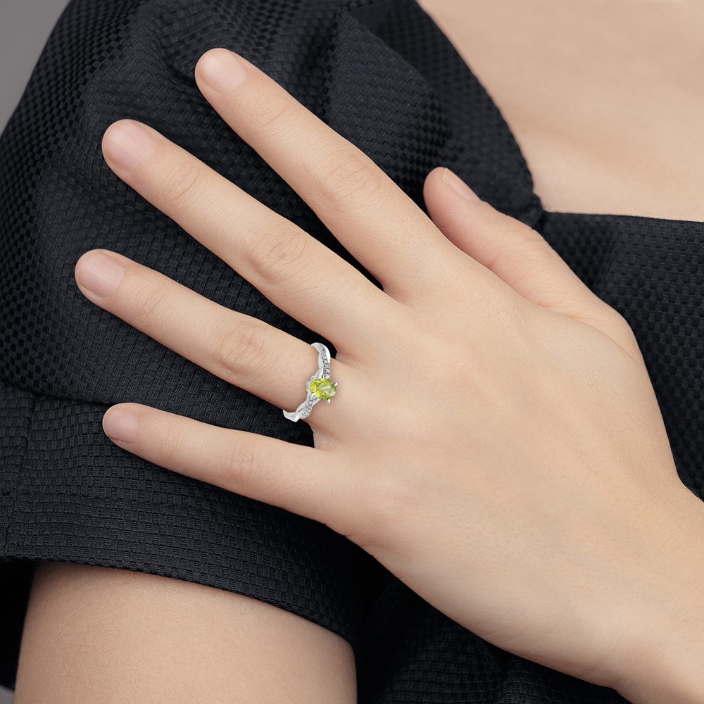 14K White Gold Oval Peridot and Diamond Ring