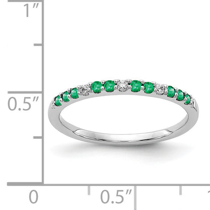 14k White Gold 1/20 carat Diamond and Emerald Band