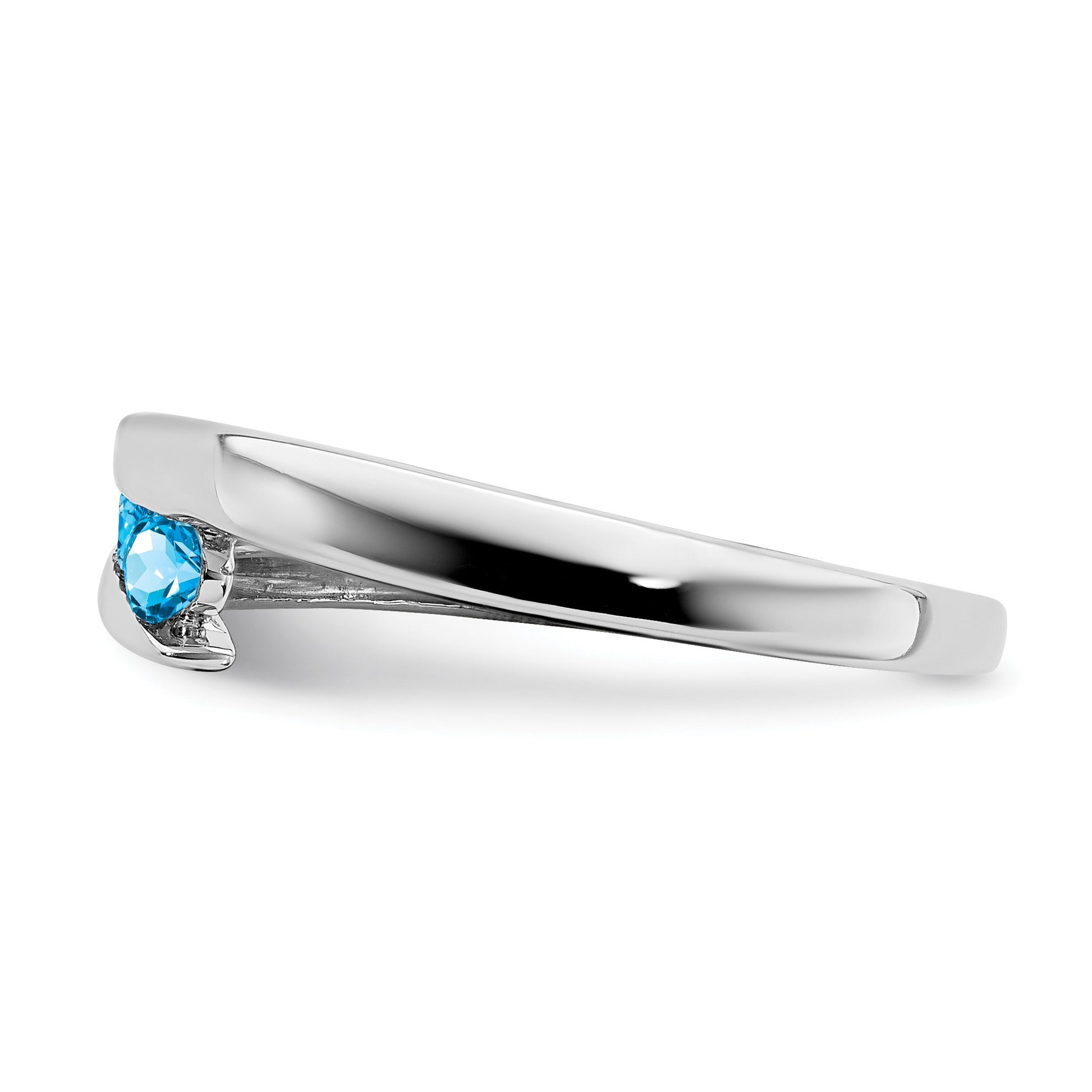 14k White Gold Graduated Round Blue Topaz 4-stone Ring