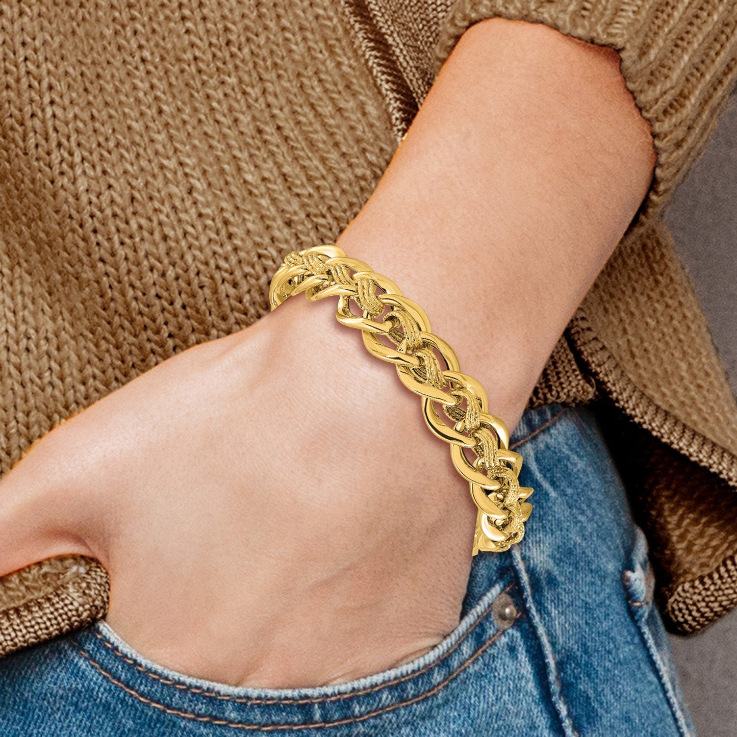 14k Polished and Textured 15mm Fancy Link 8 inch Bracelet