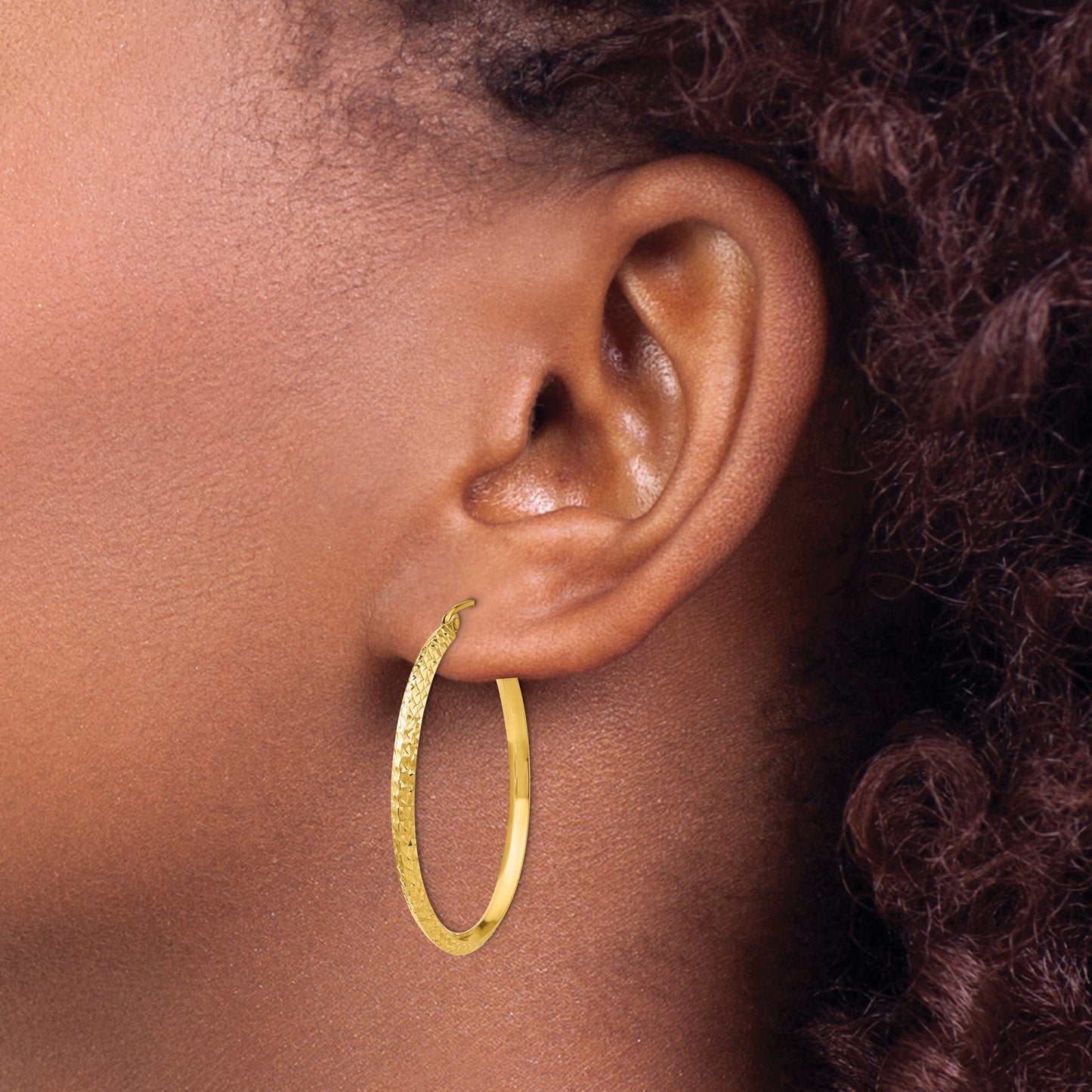 14K 2.5x35mm Knife-Edge Diamond-cut Tube Hoop Earrings