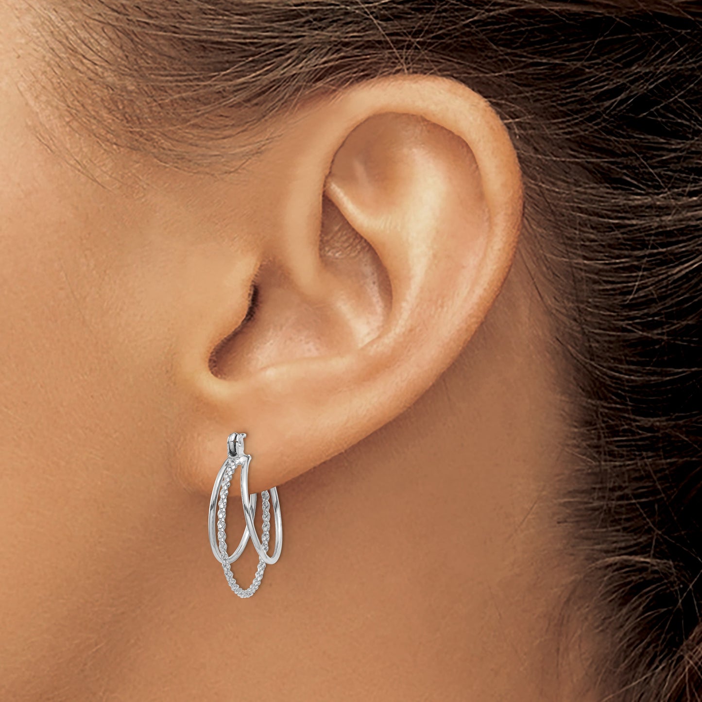 14k White Gold Polished and Textured Circle Hoop Earrings
