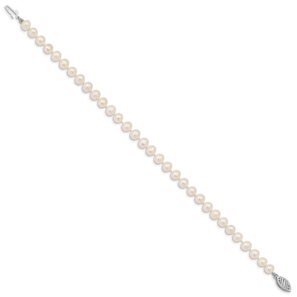 14k White Gold 5-6mm White Near Round Freshwater Cultured Pearl 8.25 inch Bracelet