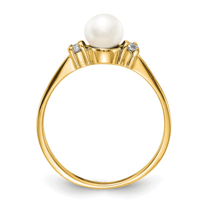 14k 5mm White Freshwater Cultured Pearl and 1/15 carat AA Diamond Ring