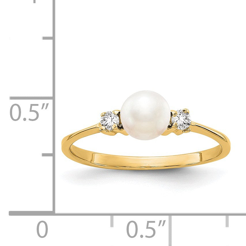14k 5mm White Freshwater Cultured Pearl and 1/15 carat AA Diamond Ring