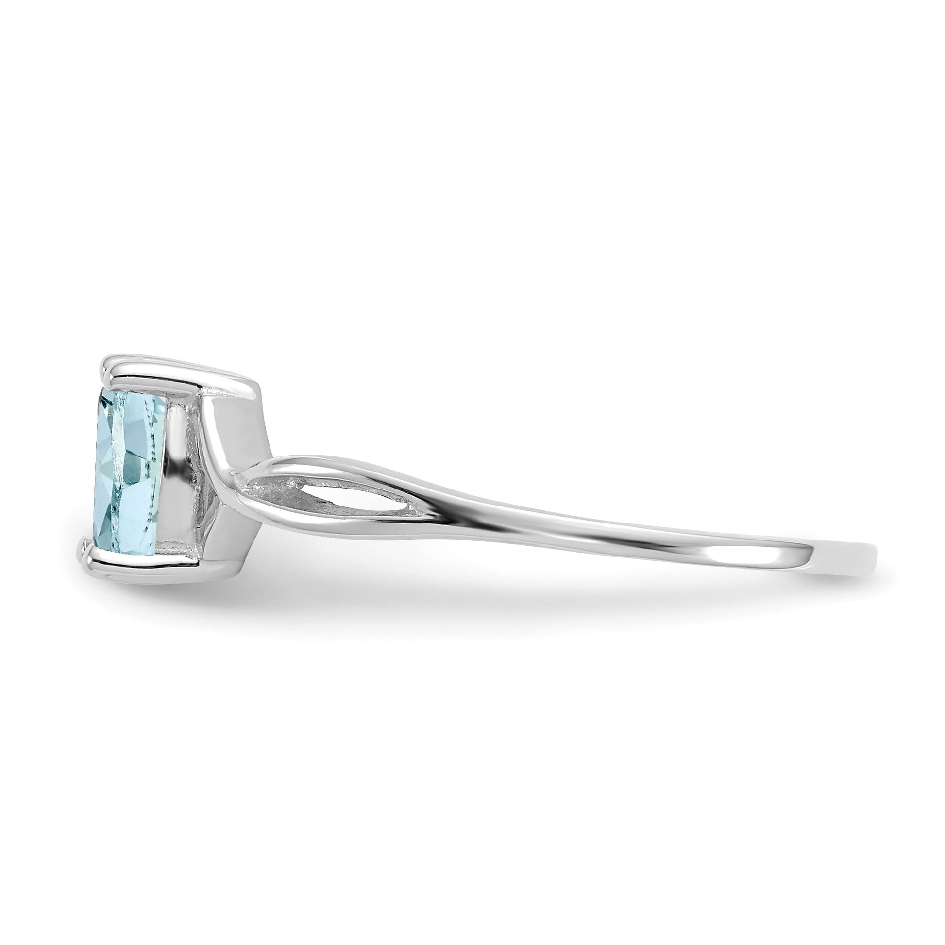 14k White Gold 6x4 Oval Aquamarine Birthstone Ring