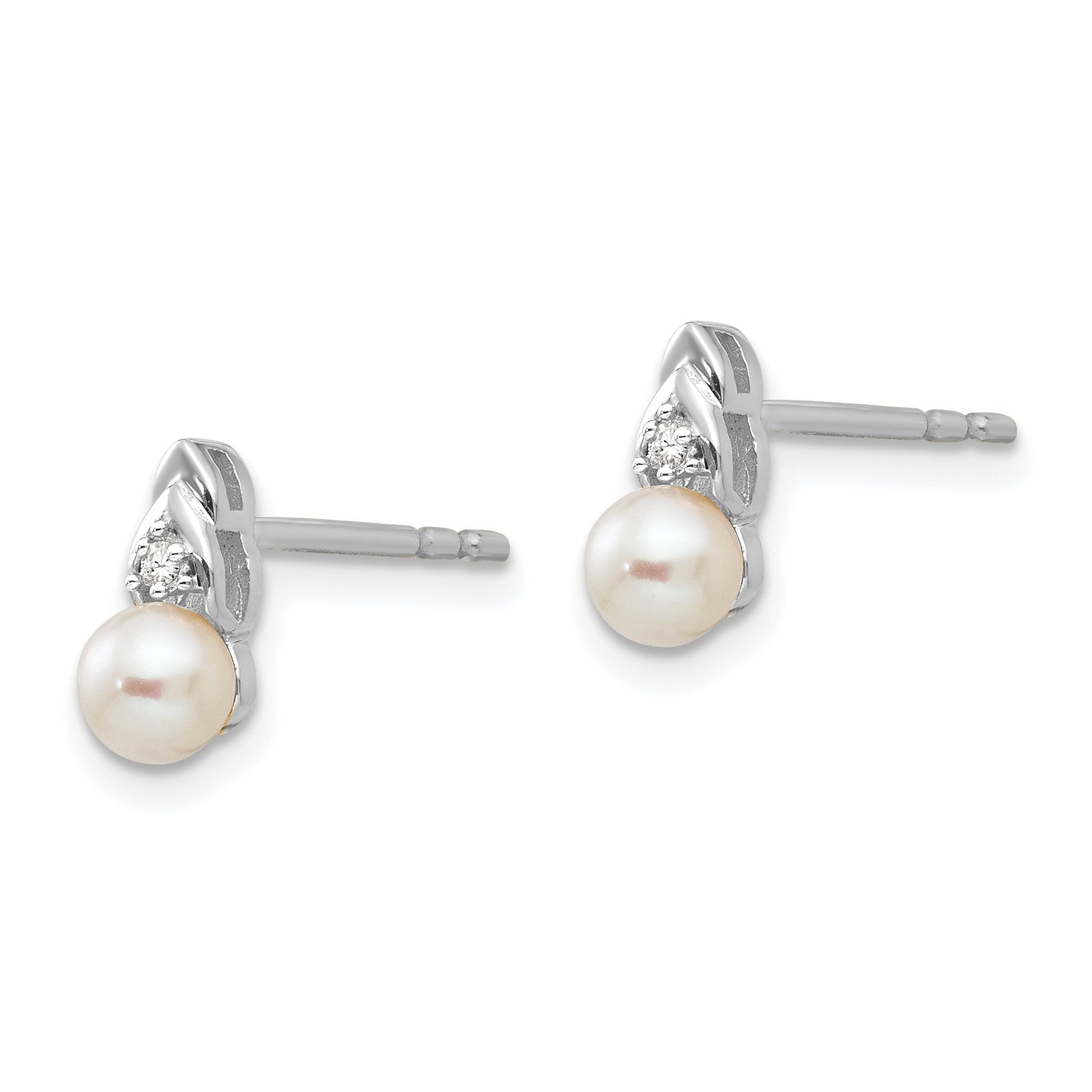 14k White Gold 4.5mm June/Freshwater Cultured Pearl and Diamond Post Earrings