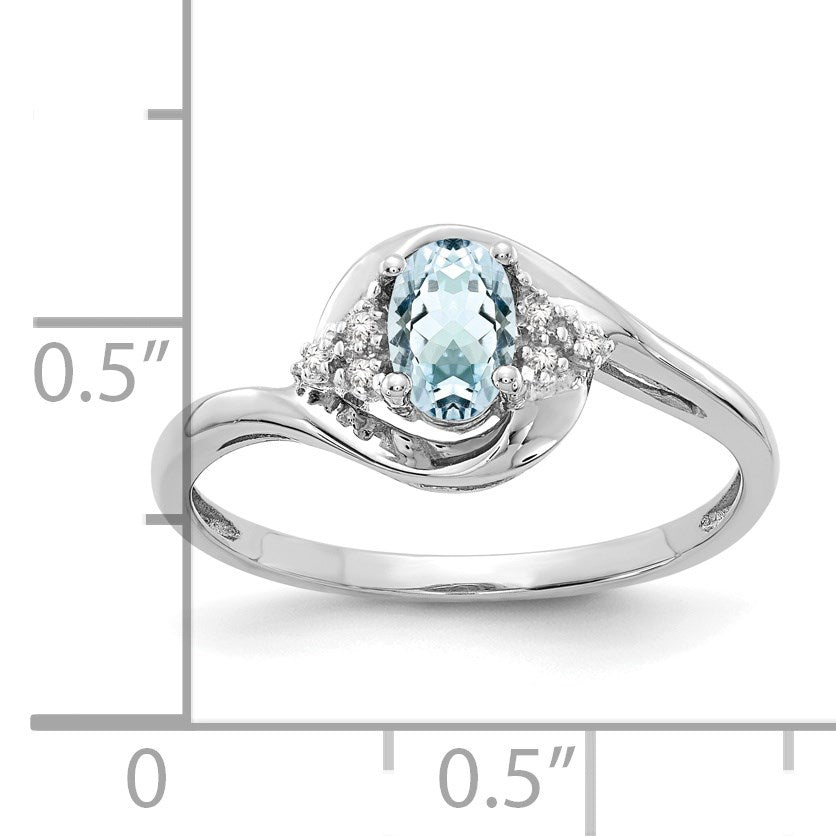 14k White Gold 6x4 Oval March/Aquamarine and Diamond Ring