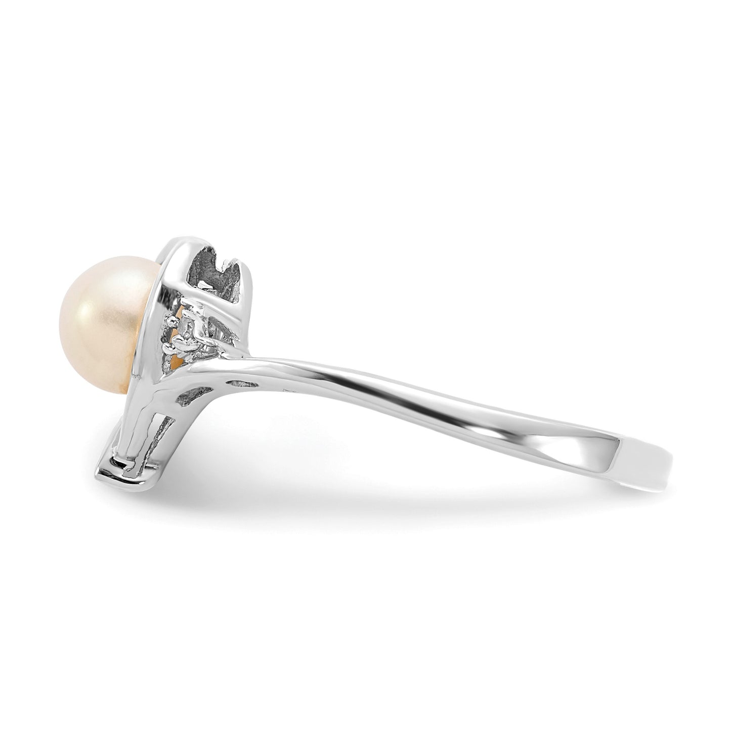 14k White Gold 5.5mm June/Freshwater Cultured Pearl and Diamond Heart Ring