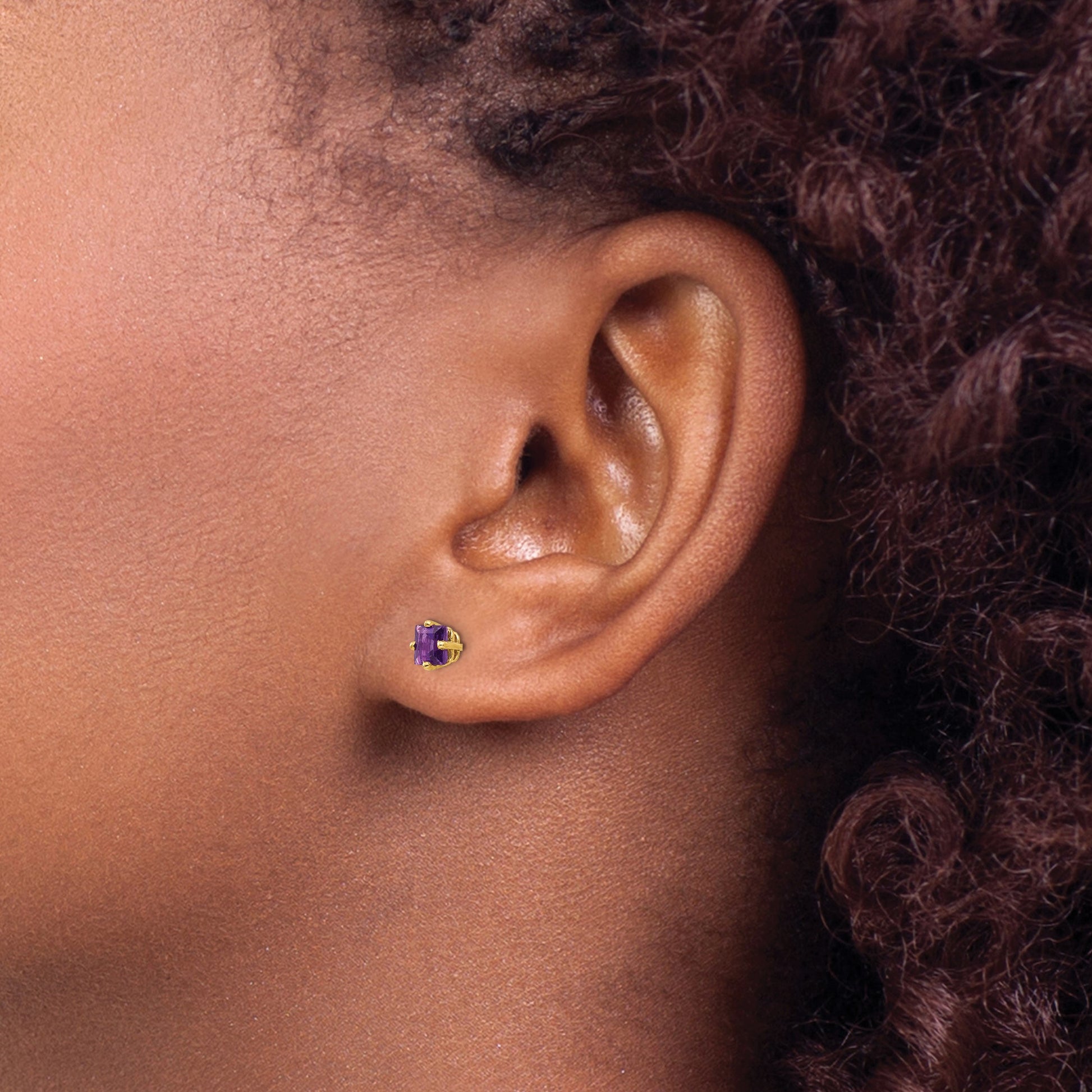 14k 4mm Princess-cut Amethyst Post Earrings