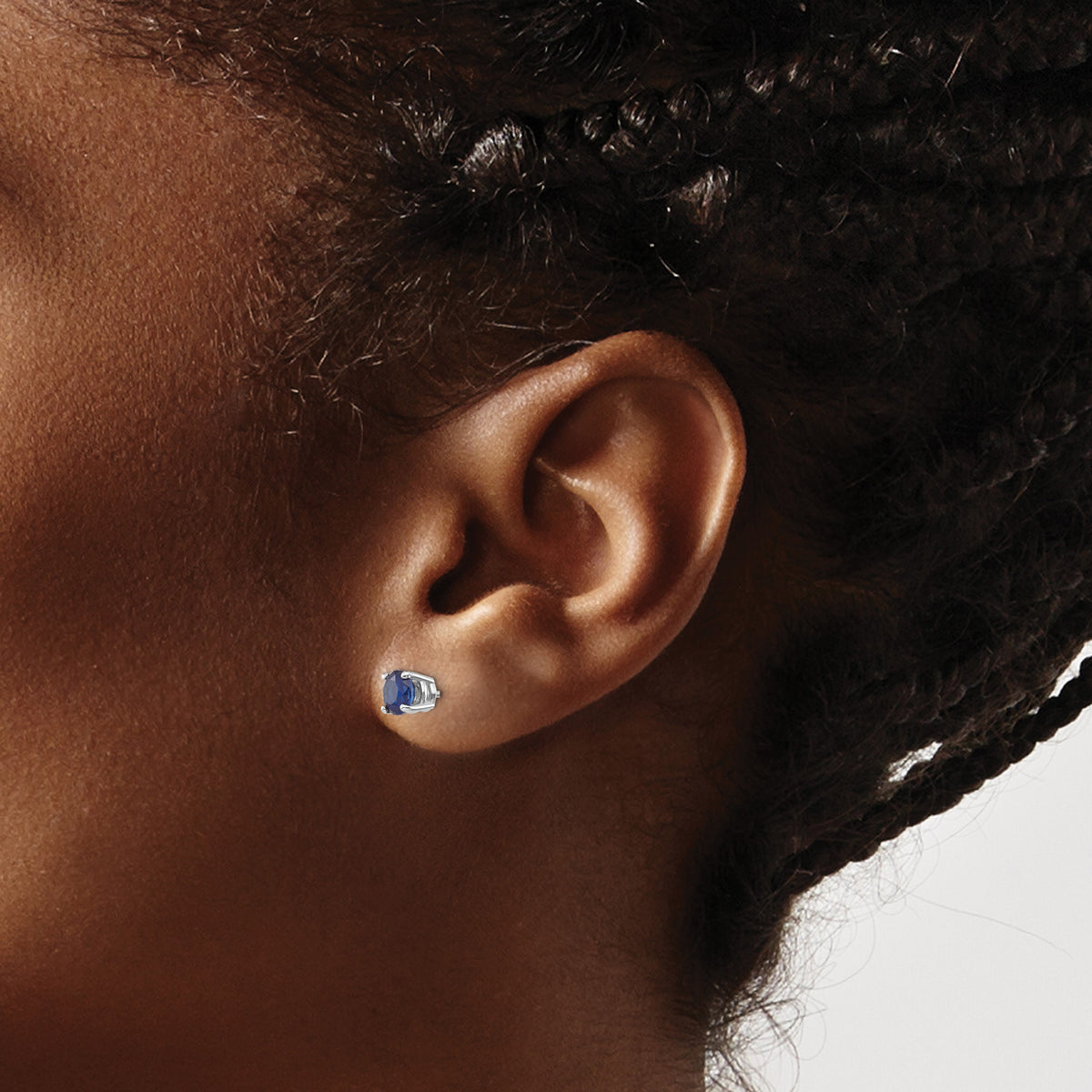 14k White Gold 5mm Round Sapphire Post Earrings