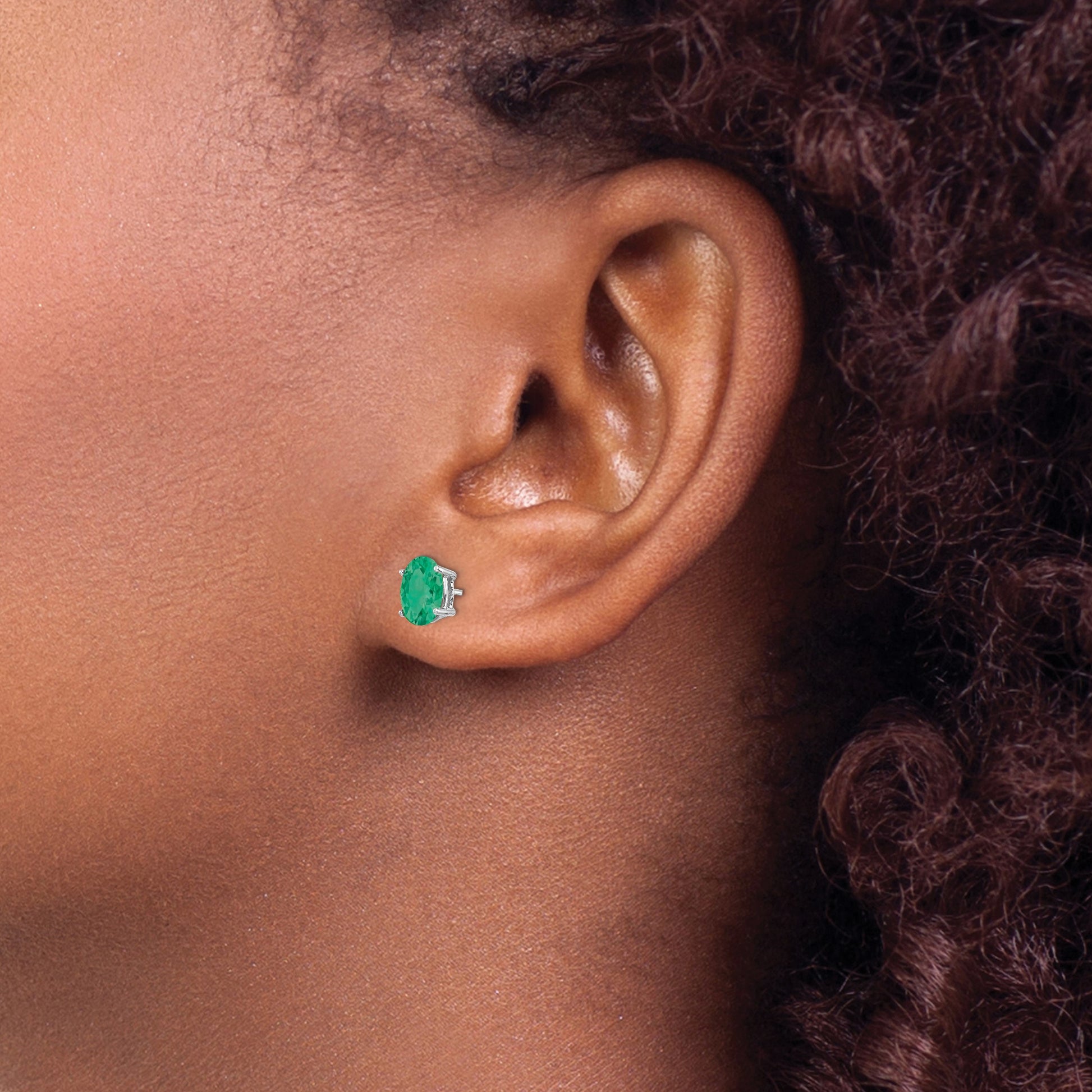 14k White Gold 7x5mm Oval Emerald Post Earrings