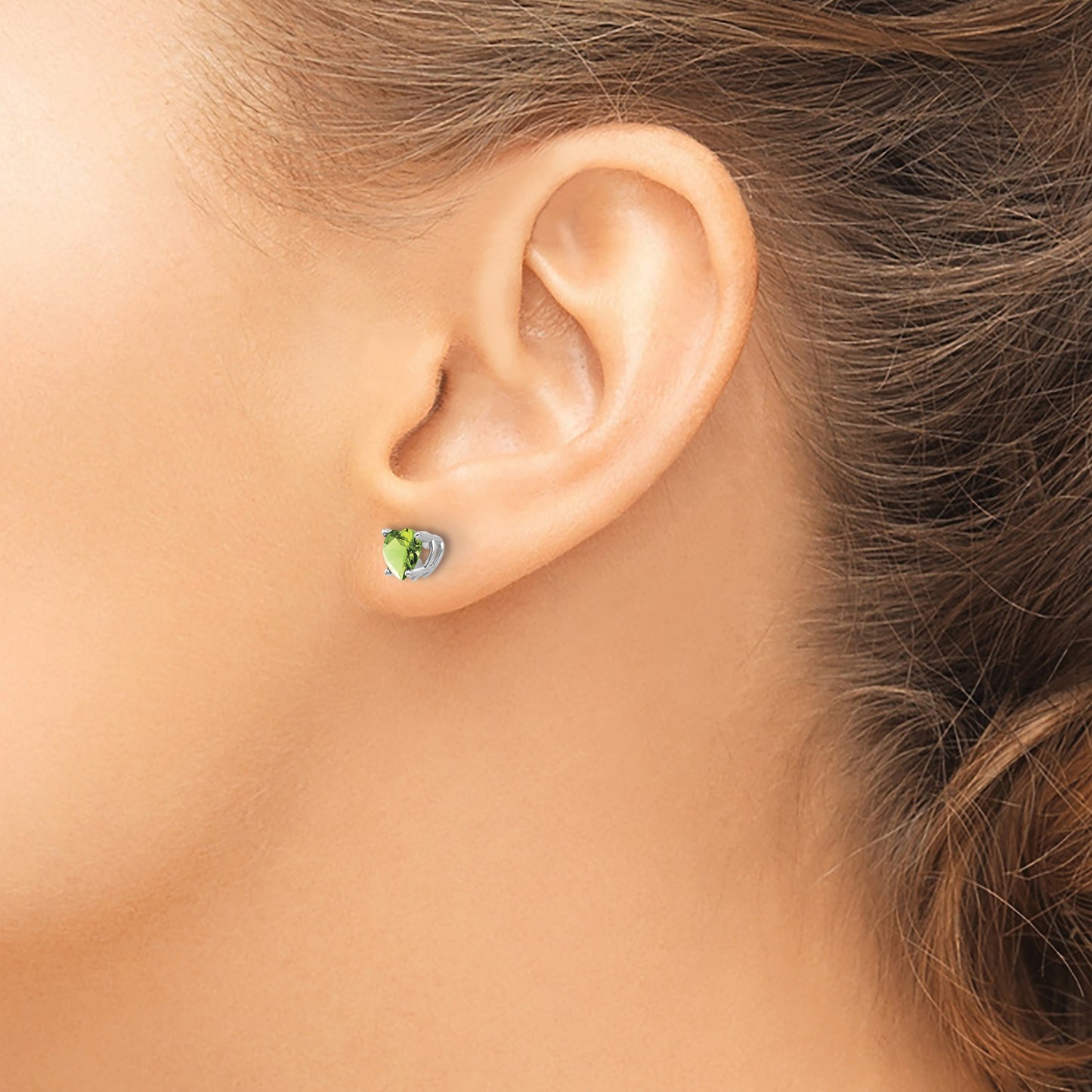14k White Gold 5mm Heart Peridot Post Earrings