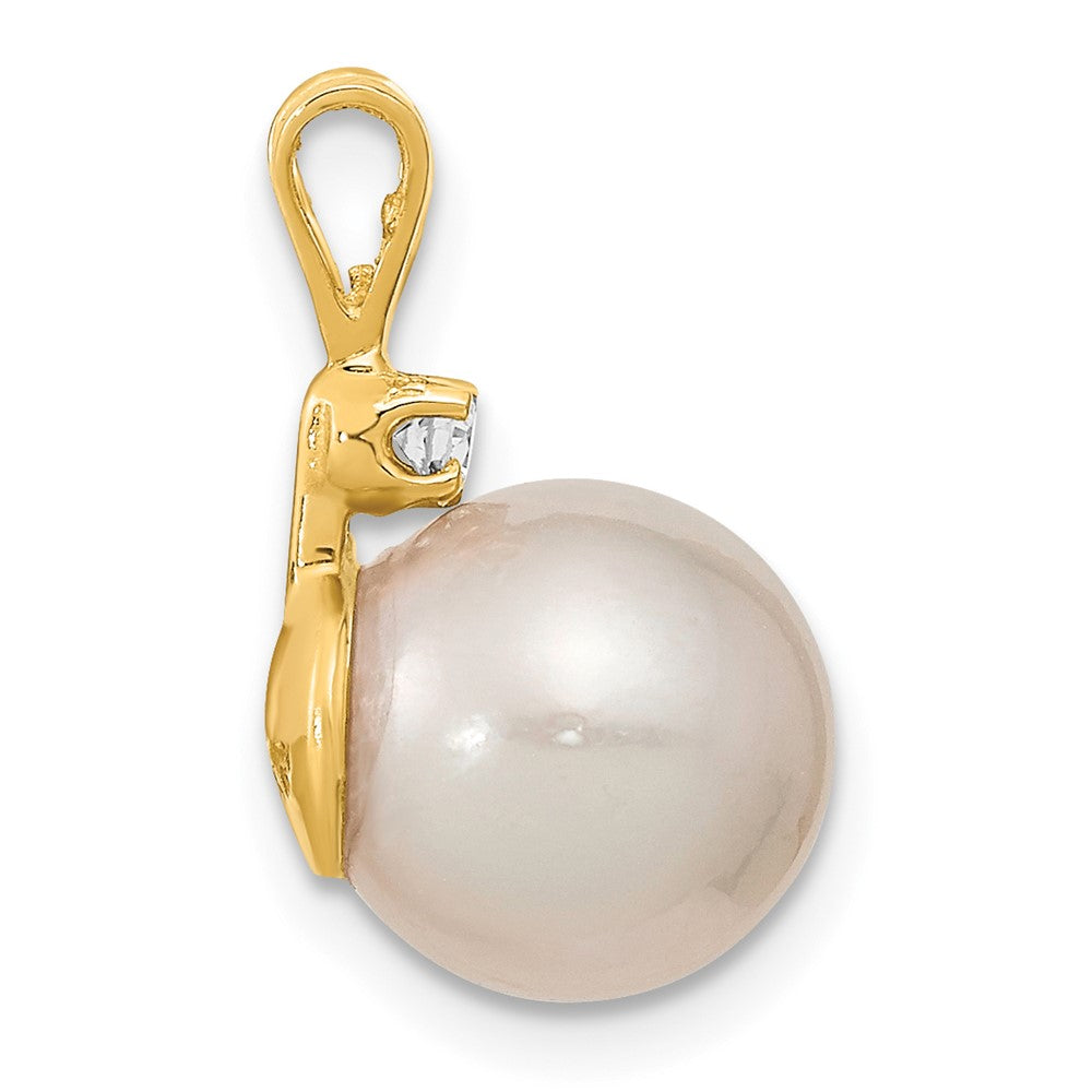 14k 9-10mm White Round South Sea Saltwater Cultured Pearl and .05 Carat Diamond Pendant