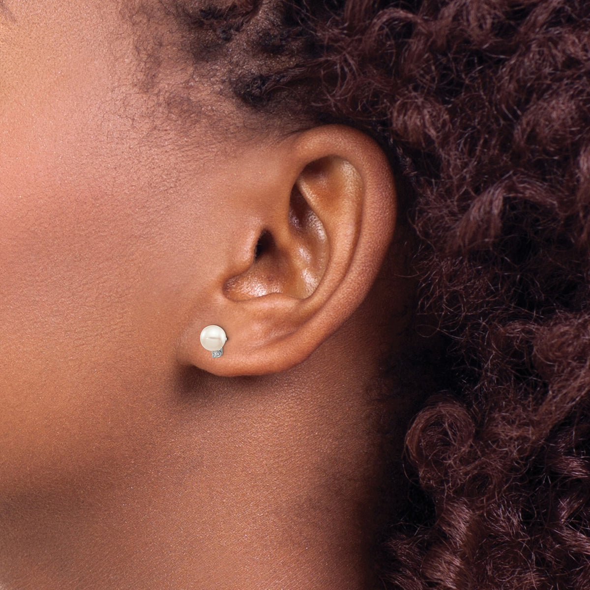 14k White Gold 5-6mm White Round Akoya Saltwater Cultured Pearl and .02 Carat Diamond Earrings