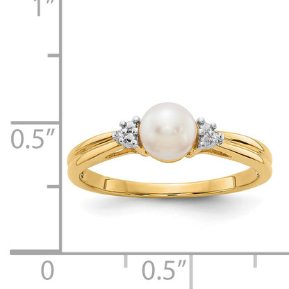 14k 5.5mm White Freshwater Cultured Pearl and Diamond Ring