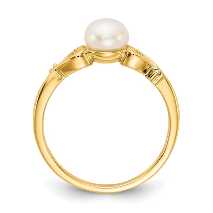 14k White Freshwater Cultured Pearl and Diamond Heart Ring