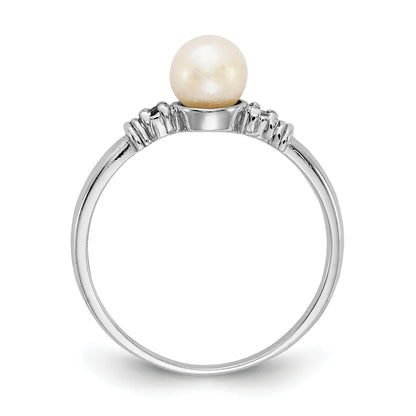 14k White Gold 5mm White Freshwater Cultured Pearl and AA Diamond Ring