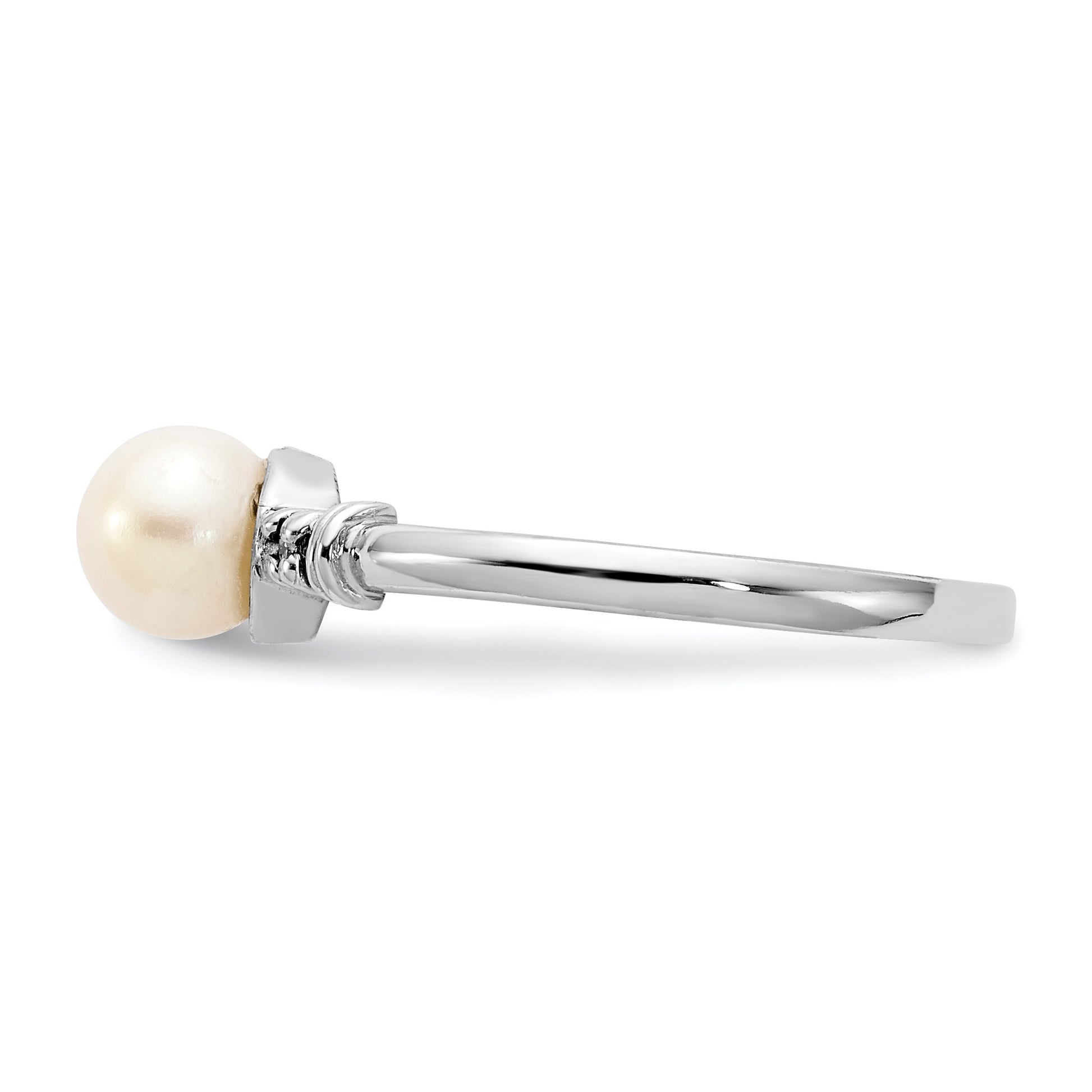 14k White Gold 5mm White Freshwater Cultured Pearl and AA Diamond Ring