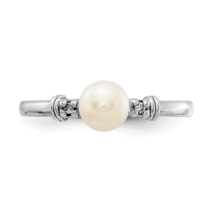 14k White Gold 5mm White Freshwater Cultured Pearl and AA Diamond Ring
