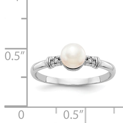 14k White Gold 5mm White Freshwater Cultured Pearl and AA Diamond Ring