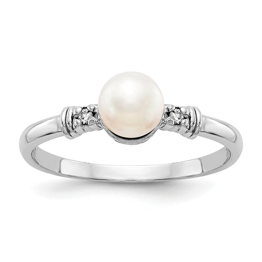 14k White Gold 5mm White Freshwater Cultured Pearl and AA Diamond Ring