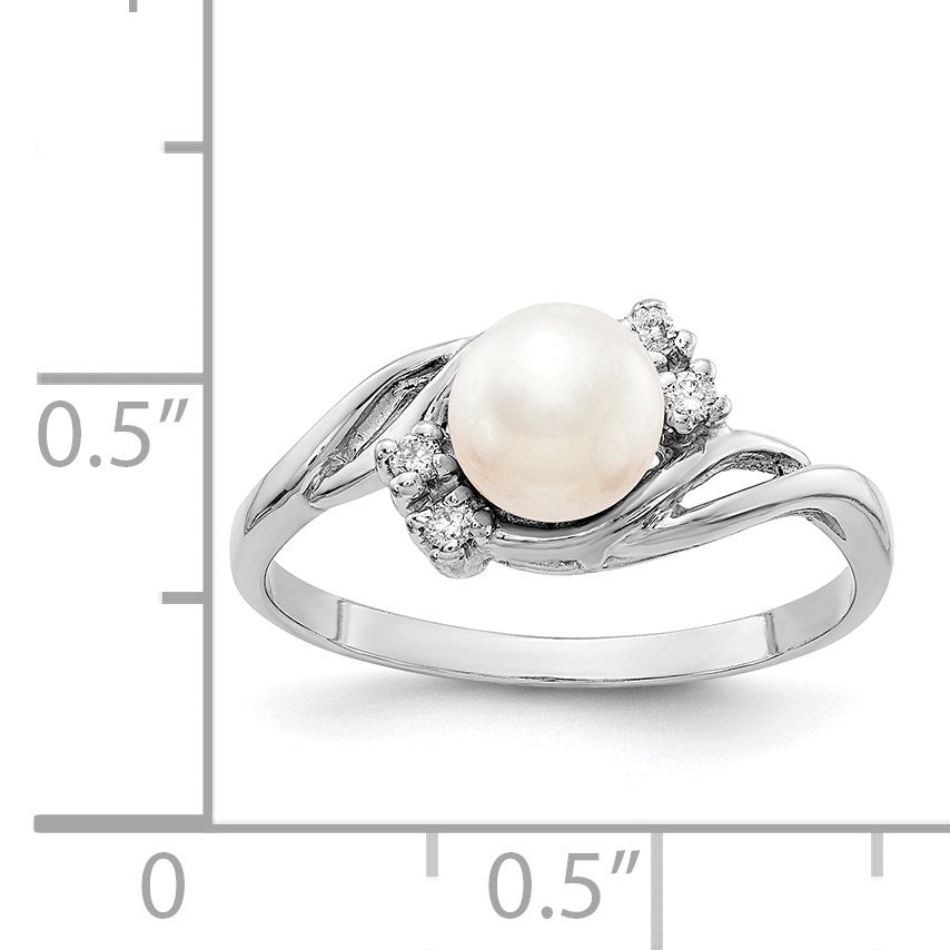14k White Gold 6mm White Freshwater Cultured Pearl and 1/20 carat AA Diamond Ring