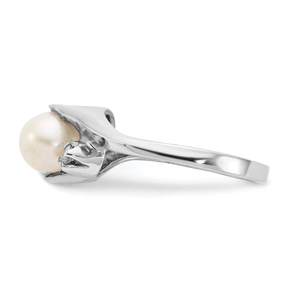 14k White Gold 6mm White Freshwater Cultured Pearl and 1/15 carat AA Diamond Ring