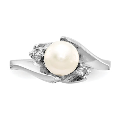 14k White Gold 6mm White Freshwater Cultured Pearl and 1/15 carat AA Diamond Ring