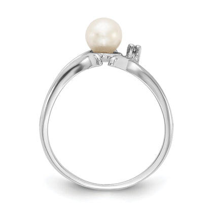 14k White Gold 5mm White Freshwater Cultured Pearl and AA Diamond Ring