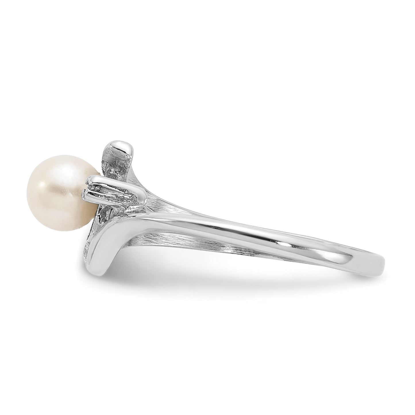 14k White Gold 5mm White Freshwater Cultured Pearl and AA Diamond Ring
