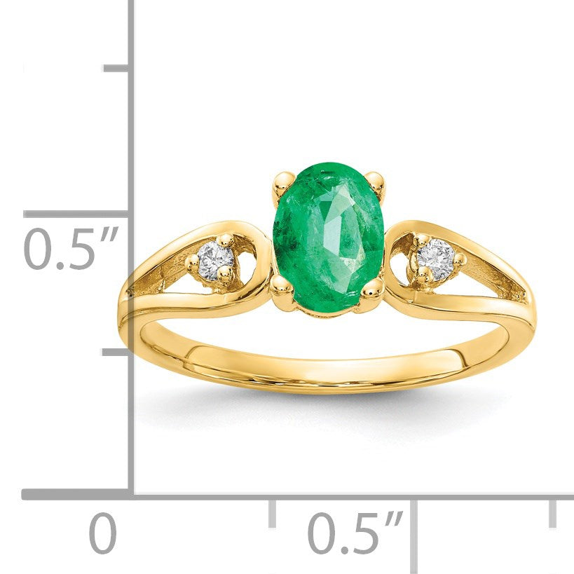 14k 7x5mm Oval Emerald and1/20 carat AA Diamond Ring