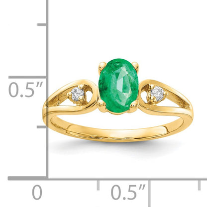 14k 7x5mm Oval Emerald and1/20 carat AA Diamond Ring