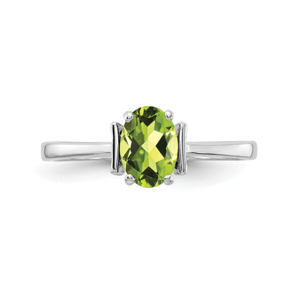 14k White Gold 7x5mm Oval Peridot ring