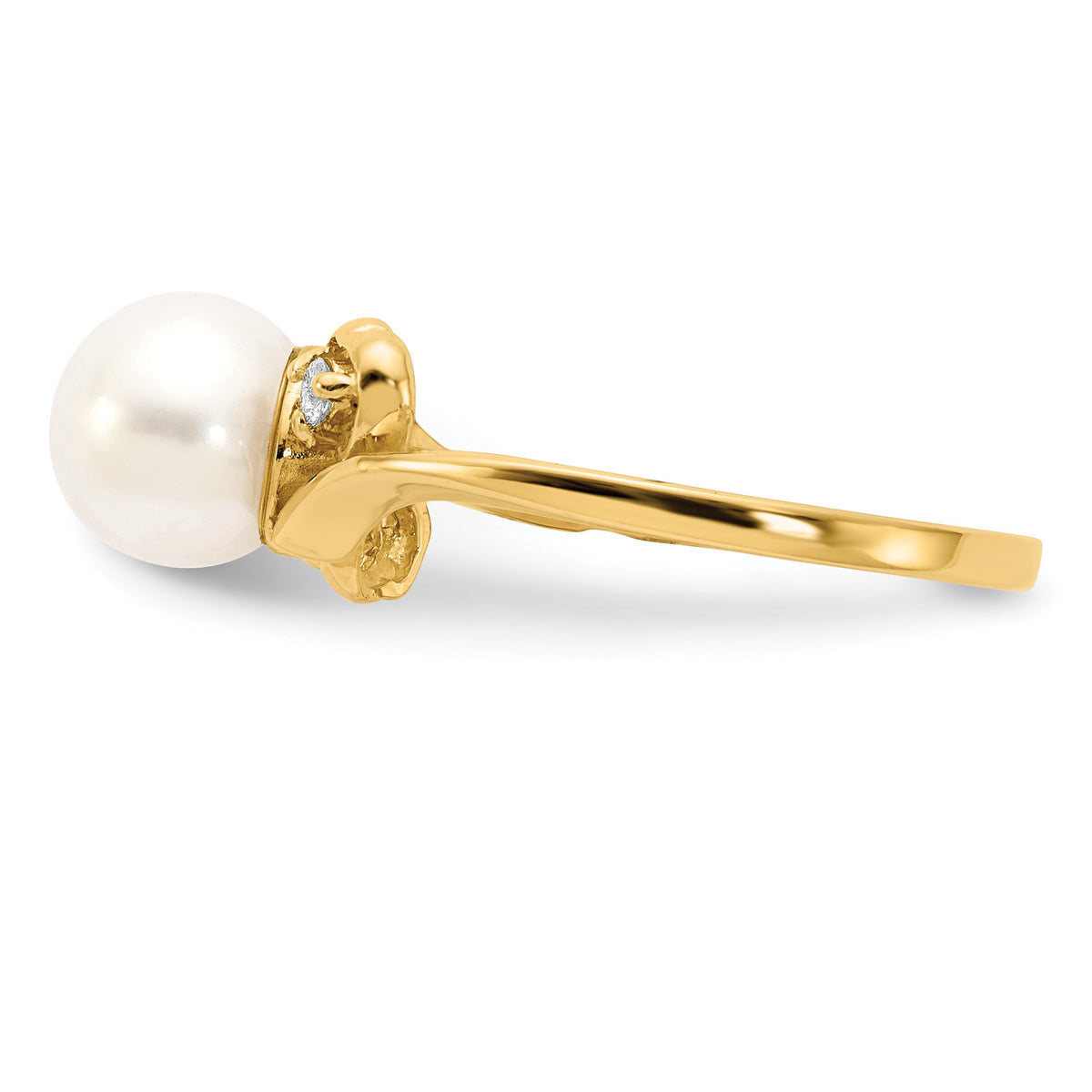 14k 7mm White Freshwater Cultured Pearl and 1/20 carat AA Diamond Ring