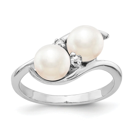 14k White Gold 6mm Black Freshwater Cultured Two-Pearl and VS Diamond Ring