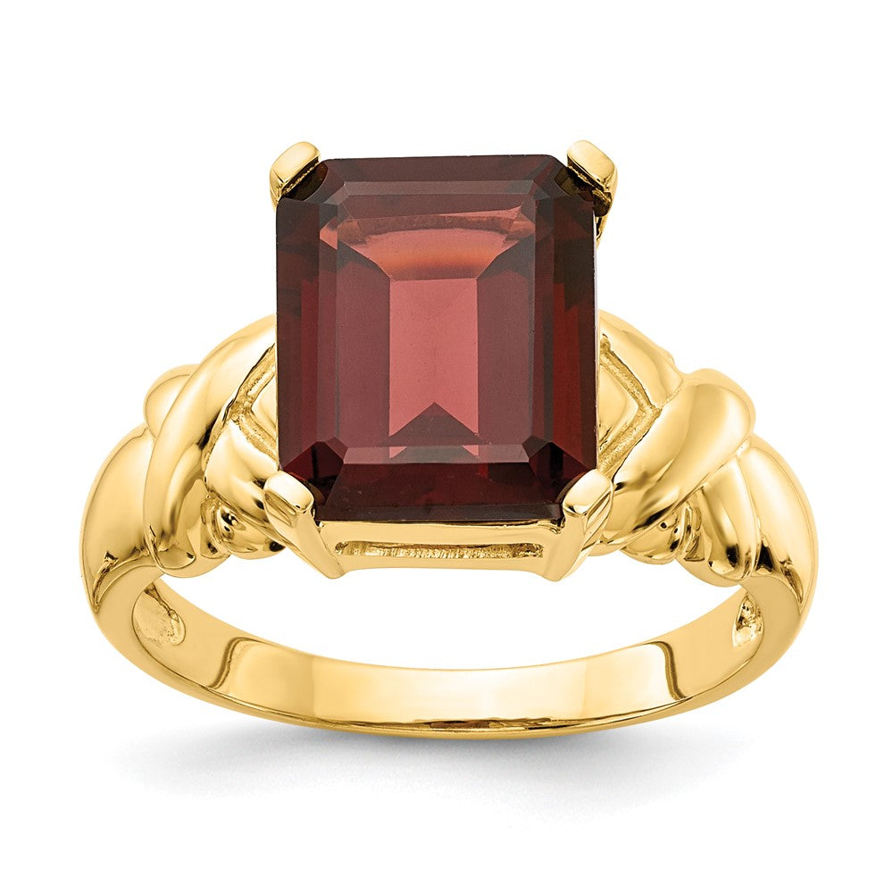 14k 11x9mm Emerald Cut Garnet ring