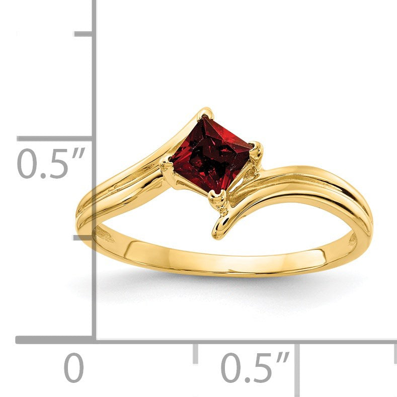 14k 4mm Princess-cut Garnet Ring