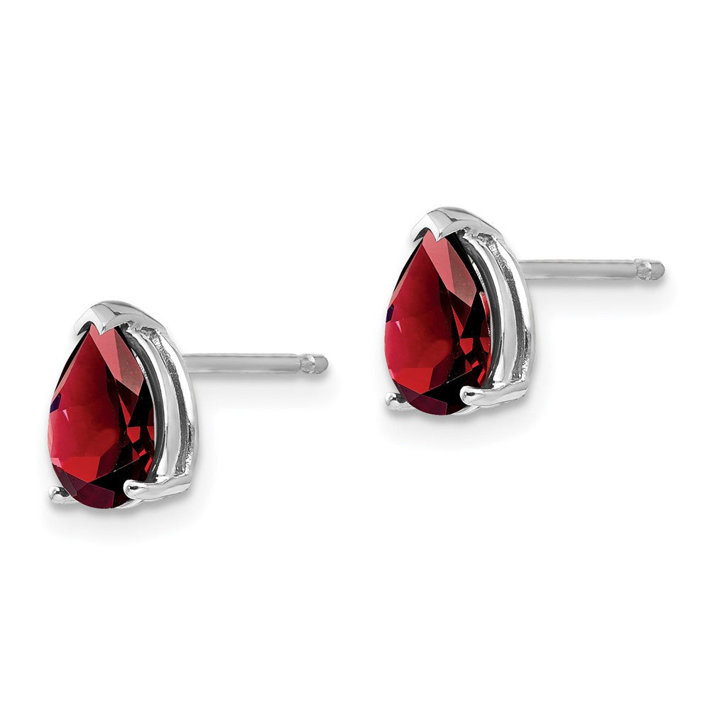 14k White Gold 7x5mm Pear Garnet Stud Earrings