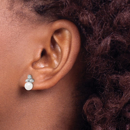 14k White Gold 6mm Round Freshwater Cultured Pearl & Diamond Stud Earrings