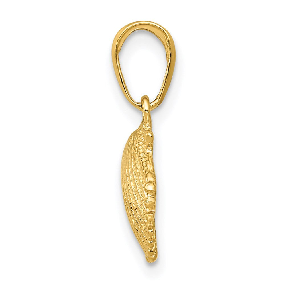 14k Yellow Gold Scallop Shell Pendant