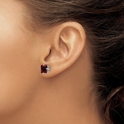 14k White Gold 7mm Princess Cut Garnet Stud Earrings