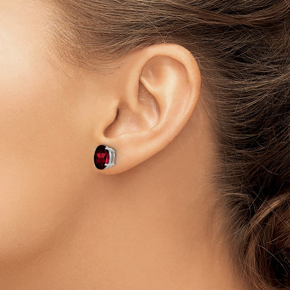 14k White Gold 9x7mm Oval Garnet Stud Earrings