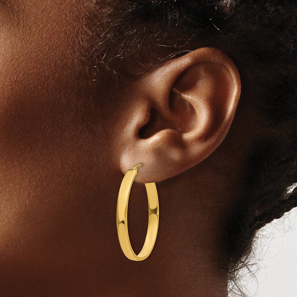 14k Yellow Gold Lightweight Oval Hoop Earrings